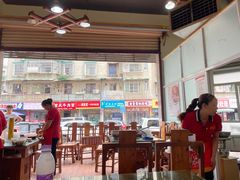 大堂-佘记全家福芋儿鸡(向阳街总店)