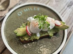 牛油果温泉蛋吐司-O'mills Sourdough Bakery&Bistro(永嘉路店)