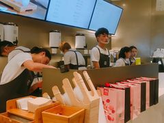 -奈雪的茶(市百一店)