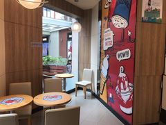 用餐区-DQ·蛋糕·冰淇淋(富华里店)