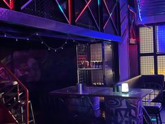 -UP嘻哈酒吧(粉巢店)