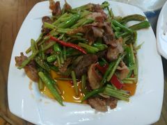 -溢心园香河肉饼总店