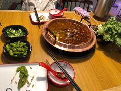 -虾弄弄海派小龙虾·牛羊蝎子火锅