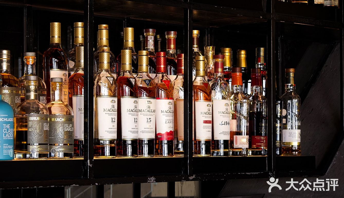 情侣码住！平安金融中心生日浪漫指南✨