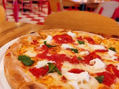 -城市大道红炉披萨烘焙坊