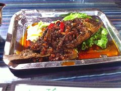 东巴烤鱼-88号小吃店·经典云南菜·地道纳西美食
