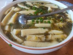 -石磨豆花家常菜·牦牛排土火锅