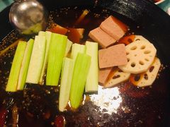 -鸿顺老铁锅美蛙鱼府(解放碑店)
