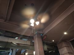 -何师烧烤·香辣蟹·川菜·30年老品牌(太古里旗舰店)