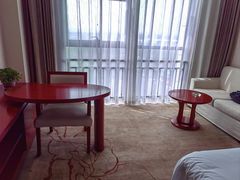 -兴芮温泉度假区