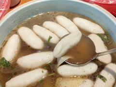 酸汤手打鲜鱼圆-红胖胖龙虾王·本地菜