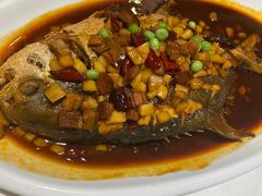 干烧金鲳鱼-金春禧·鲁菜海鲜(延吉路万达店)