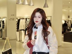 -URBAN REVIVO(七宝领展广场店)