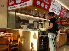 -南城香·饭香串香馄饨香(青年路店)
