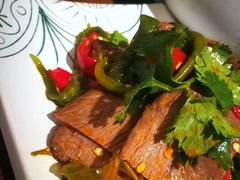 彝家手撕美人椒牛肉-云海肴·汽锅鸡·云南菜(美罗城店)