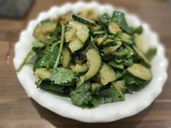 蒜泥黄瓜-庄行曹记羊肉(泗泾店)