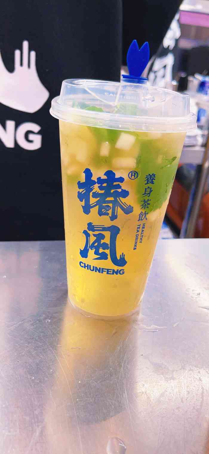 椿风·养身茶饮(环球港店)-"今天路过环球港看到新开的奶茶店,小姐姐
