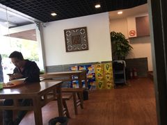 大堂-张小文胡辣汤(龙柏新村店)
