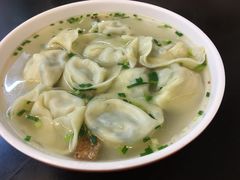菜肉大馄饨-白玉兰传统小吃