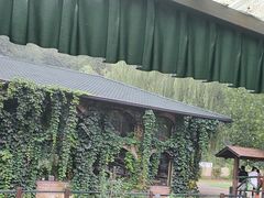 -北京水岸山吧度假村(雁栖镇店)