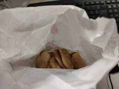 小蝴蝶酥-上海哈尔滨食品厂(淮海中路店)