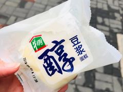 -光明牛奶棚(南泉店)