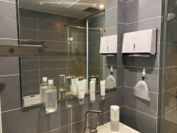 -一个差评成就的纹眉店