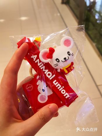 红豆万花城楼上有一个非遗展览厅，去客服中心的时候发现