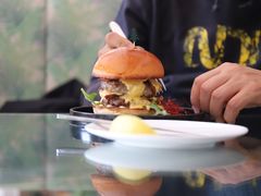 双层牛肉芝士汉堡-The Rug Cafe(王府中环店)
