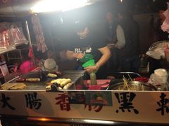 -六合夜市
