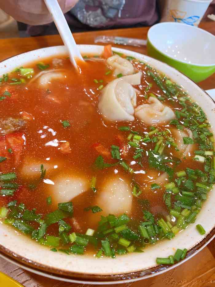 羊肉酸汤馄饨·肉饼世家(库车饭店)