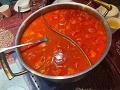番茄牦牛肉锅底-桑吉林新派藏餐·汤锅·川菜