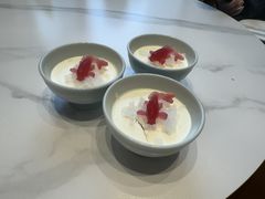 锦鲤燕窝奶冻-禾田餐厅•乡野湖北菜(徐东店)