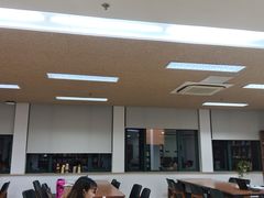 -上海市静安区图书馆(新闸路馆)