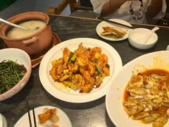 -南海底小海鲜·湘菜(鲁巷吴家湾店)