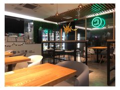 大堂-龙治汉堡(中华城店)