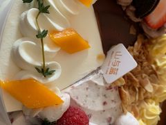 -山与蓝·轻糖鲜果蛋糕(勒泰店)