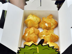 -天品味 一口吃榴莲泡芙