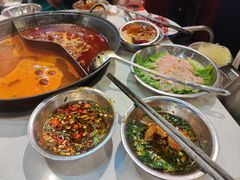 -憨铁匠老火锅(龙岗万科里店)