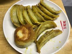 锅贴-牛味十足传统美食(凤凰西街店)