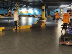 -极限PLAY运动娱乐新世界·团建派对潮玩休闲馆·室内蹦极高空游乐园