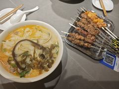 -郑享吃烧烤烩面(红专路店)