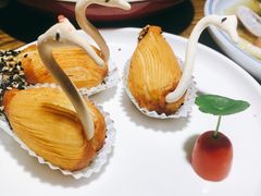天鹅榴莲酥-广东道至正餐厅(区庄店)