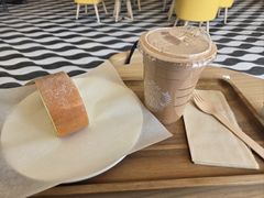 -星巴克臻选(莘庄仲盛店)