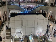 -乐蓬马歇百货公司(Rive Gauche)