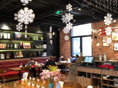 -拉亚汉堡经典餐厅(商城路店)