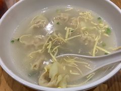 鲜肉小馄饨-东泰祥生煎馆(重庆北路店)