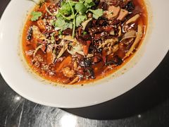 -川流不息·地道川菜·小龙虾(新松江路店)