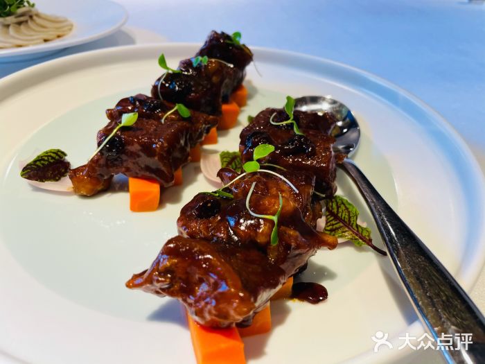 信园江南炆火焖牛肉图片