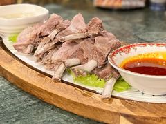 手抓羊肉-东方亚克西餐厅(西康路店)